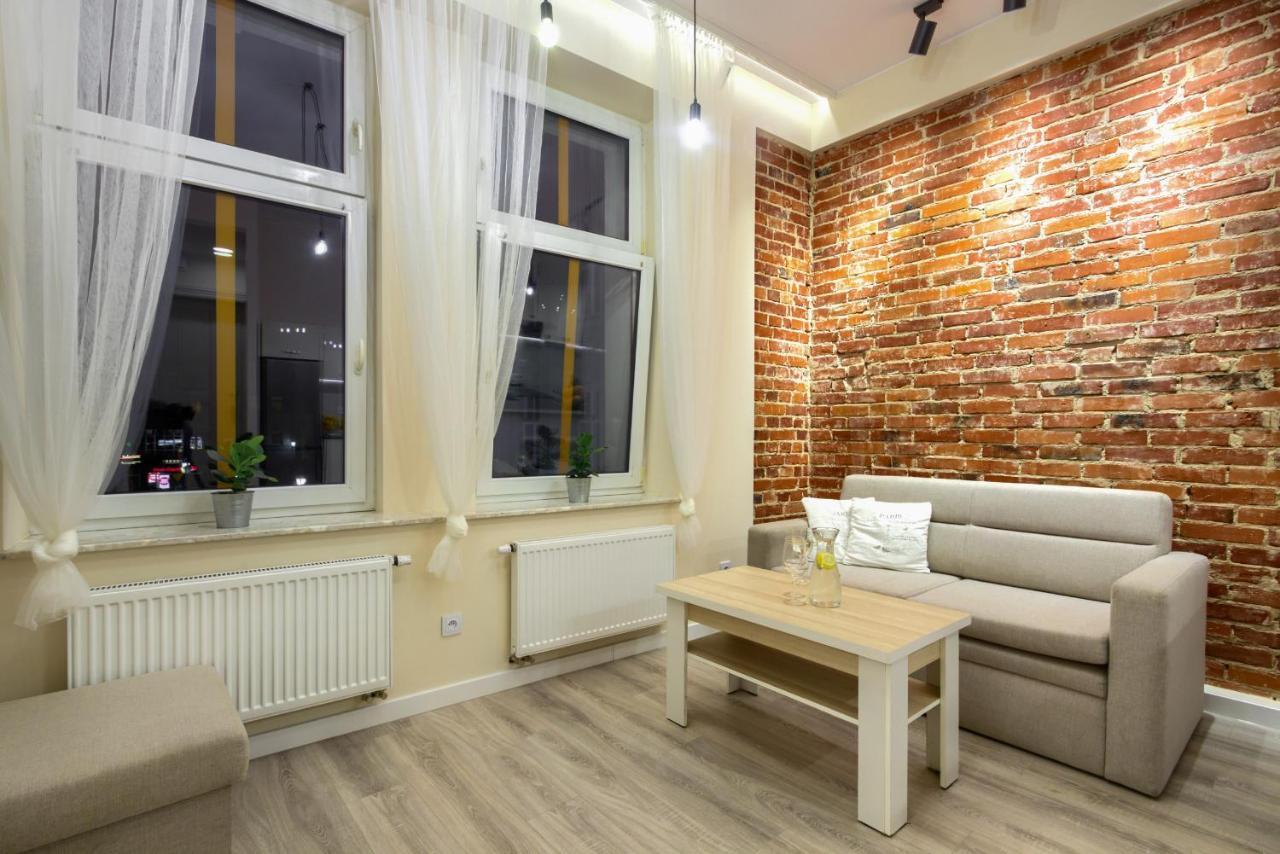 Apartament De Lux W Rynku Kluczbork Exterior photo